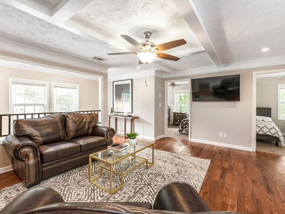 Gorgeous East Village Home Near Downtown Sleeps 12 5 Bedrooms Coffee Bbq Ac Parking Atlanta Exterior photo
