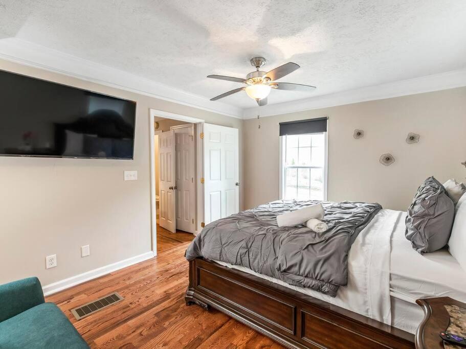 Gorgeous East Village Home Near Downtown Sleeps 12 5 Bedrooms Coffee Bbq Ac Parking Atlanta Exterior photo
