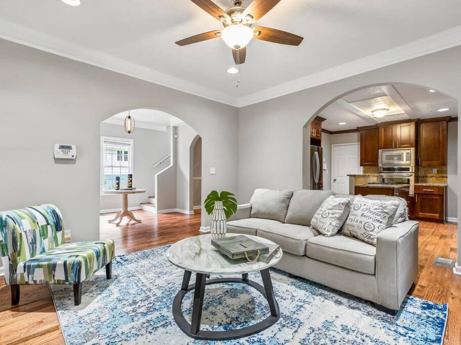 Gorgeous East Village Home Near Downtown Sleeps 12 5 Bedrooms Coffee Bbq Ac Parking Atlanta Exterior photo
