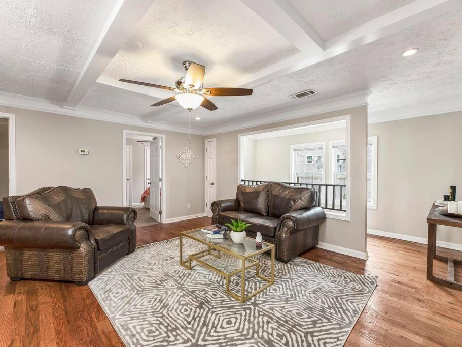 Gorgeous East Village Home Near Downtown Sleeps 12 5 Bedrooms Coffee Bbq Ac Parking Atlanta Exterior photo