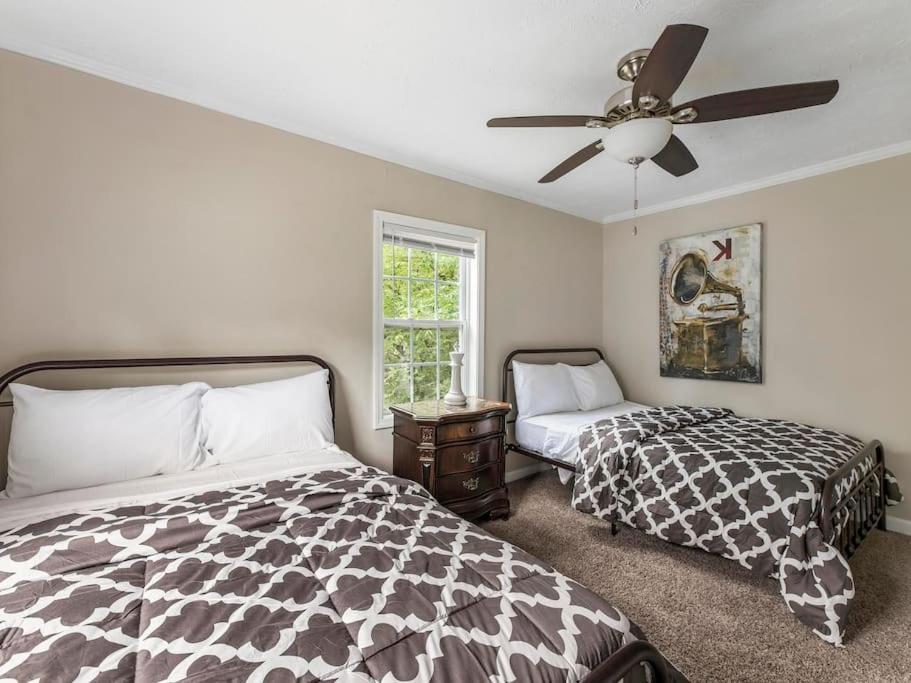 Gorgeous East Village Home Near Downtown Sleeps 12 5 Bedrooms Coffee Bbq Ac Parking Atlanta Exterior photo